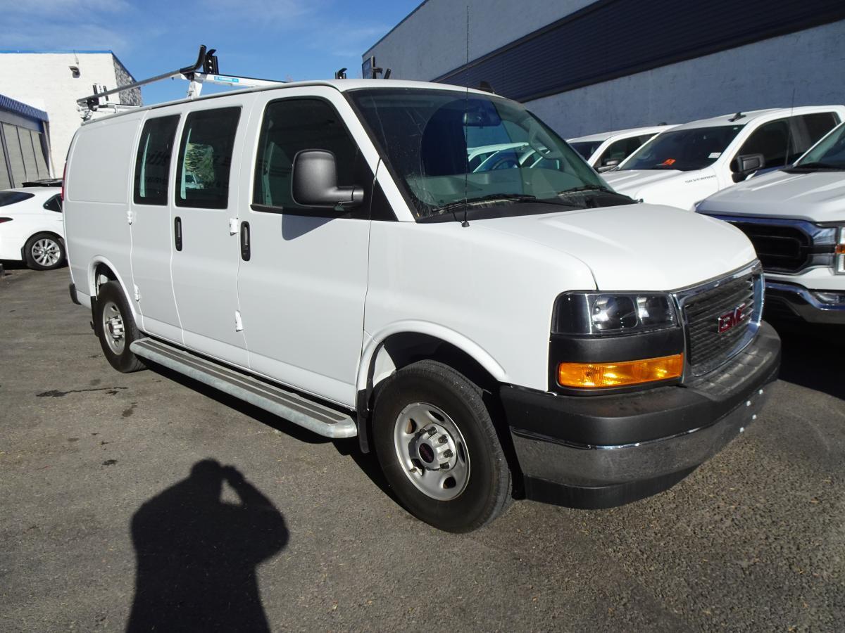 GMC Savana 2023