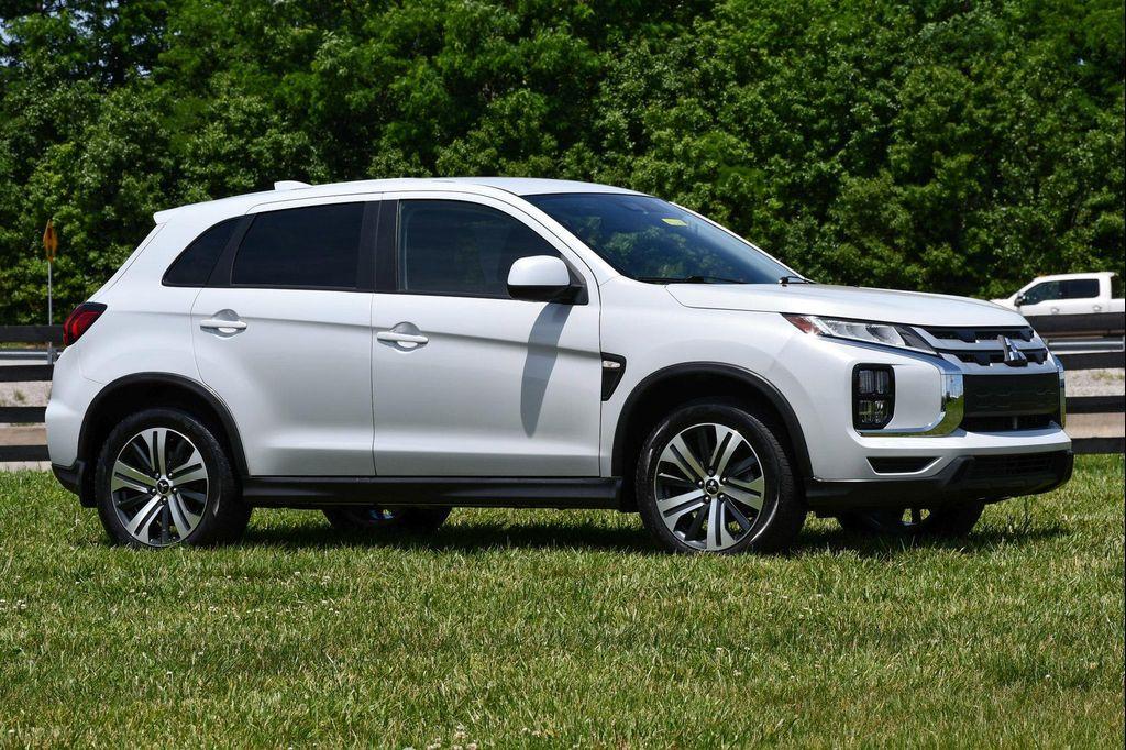 Mitsubishi Outlander Sport 2023