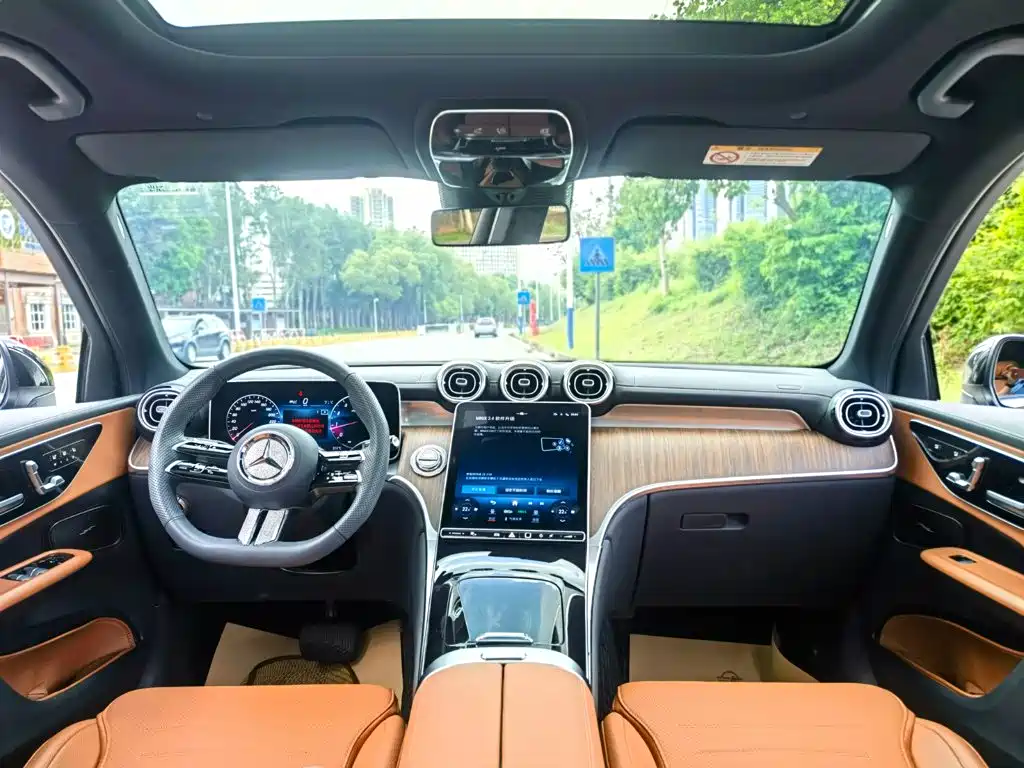 Mercedes-Benz GLC 2024