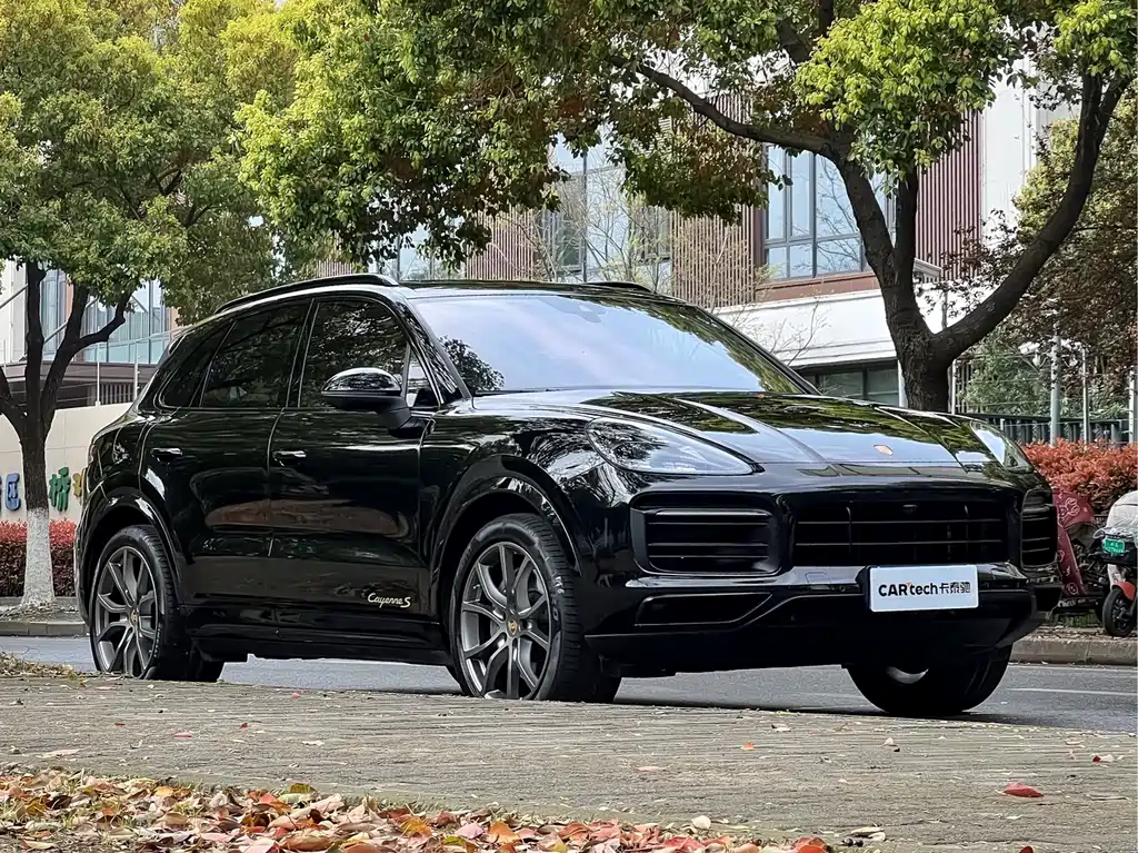 Porsche Cayenne 2023