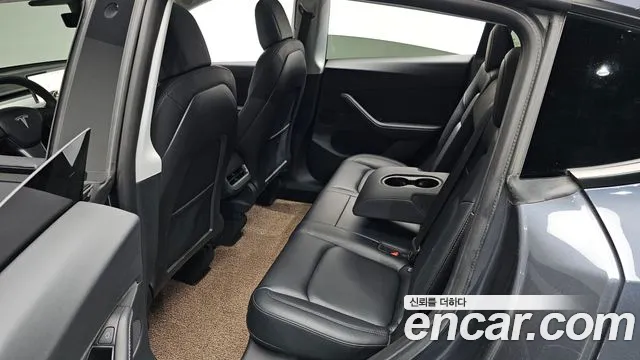 Tesla Model Y 2021