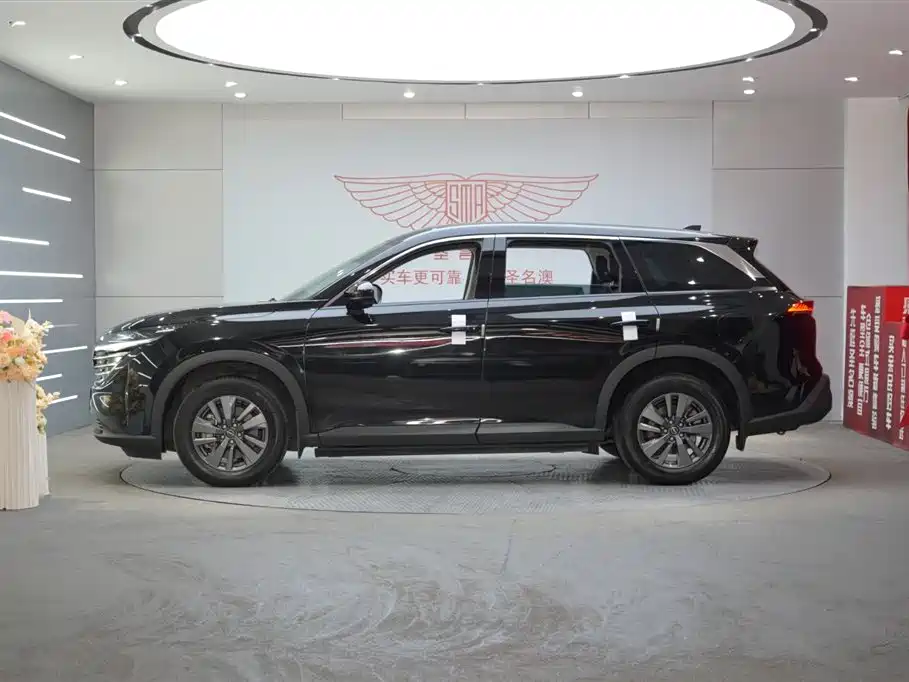 Nissan Pathfinder 2024