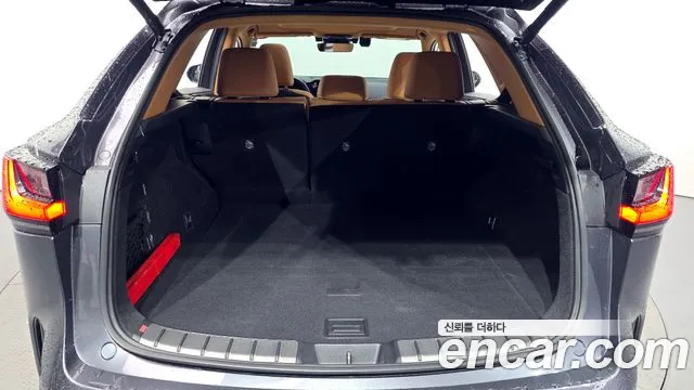 Lexus NX 2023