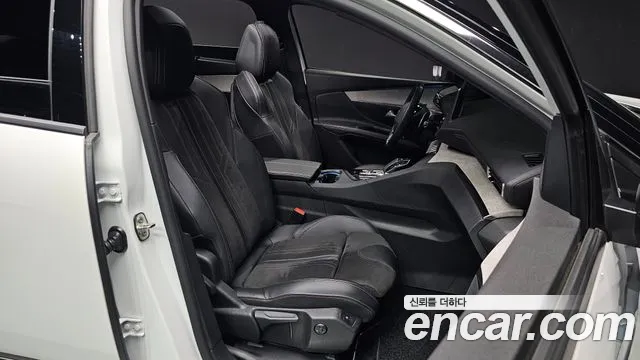 Peugeot 5008 2021