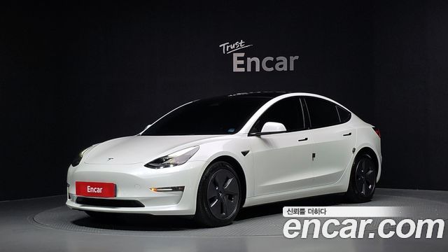 Tesla Model 3 2022