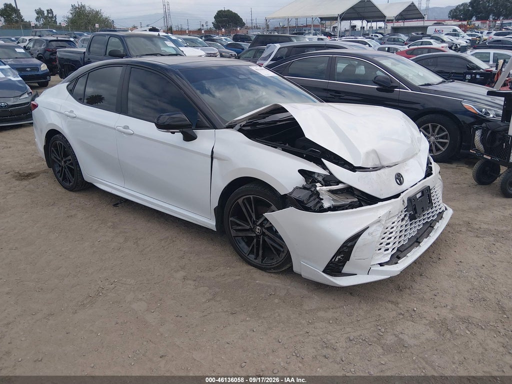 Toyota Camry 2025