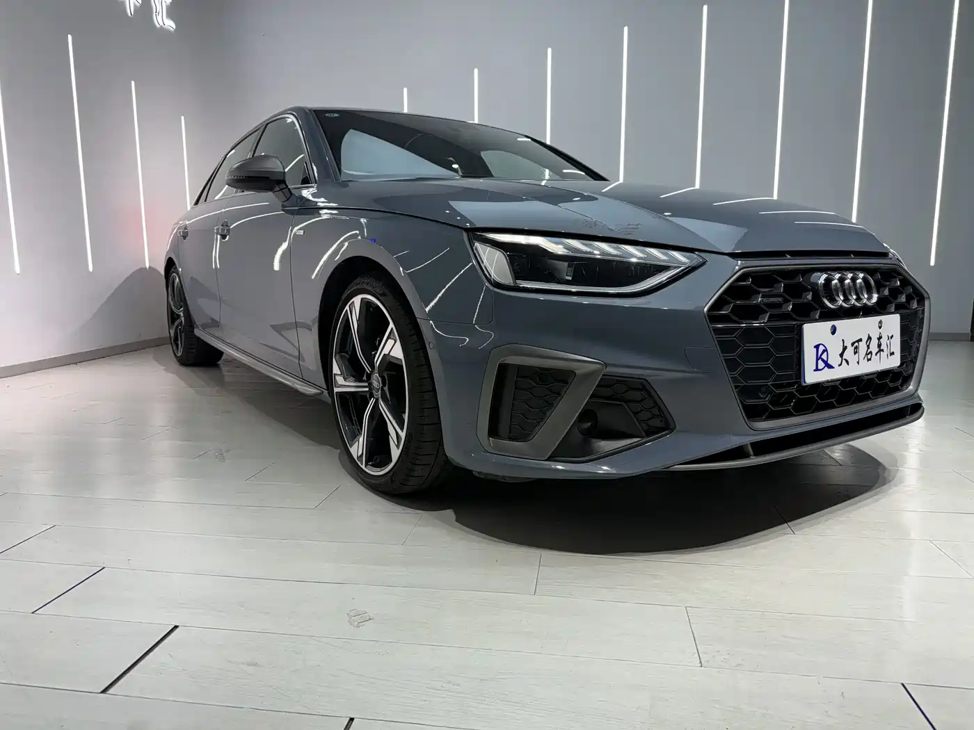 Audi A4 2023