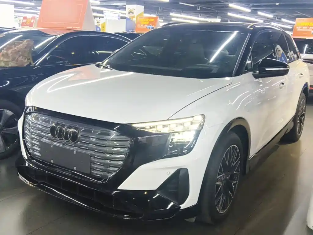 Audi Q5 e-tron 2024