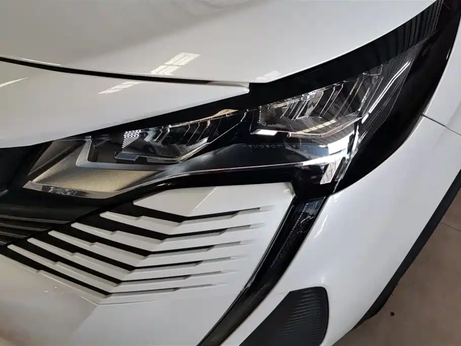 Peugeot 5008 2022