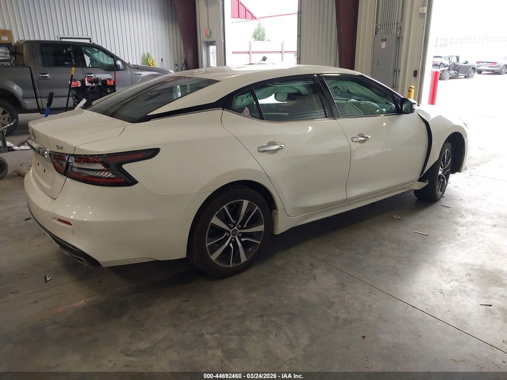 Nissan Maxima 2023