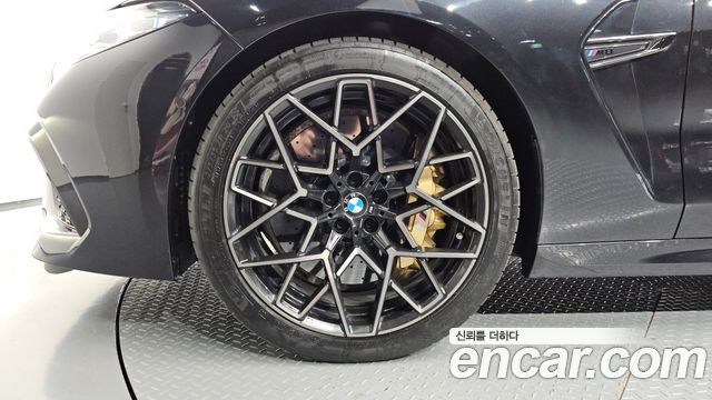 BMW M8 2021
