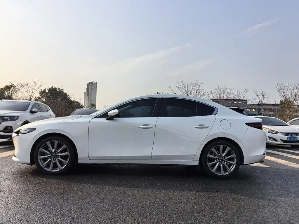 Mazda 3 2021