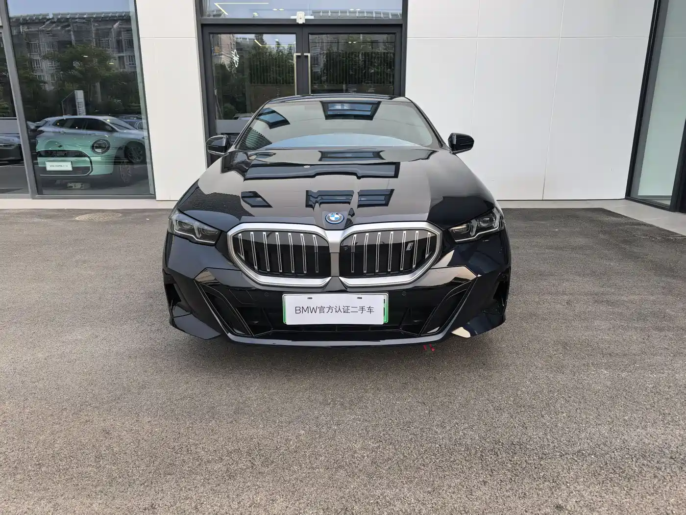 BMW i5 2025