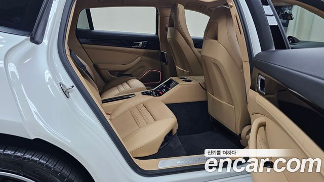Porsche Panamera 2022