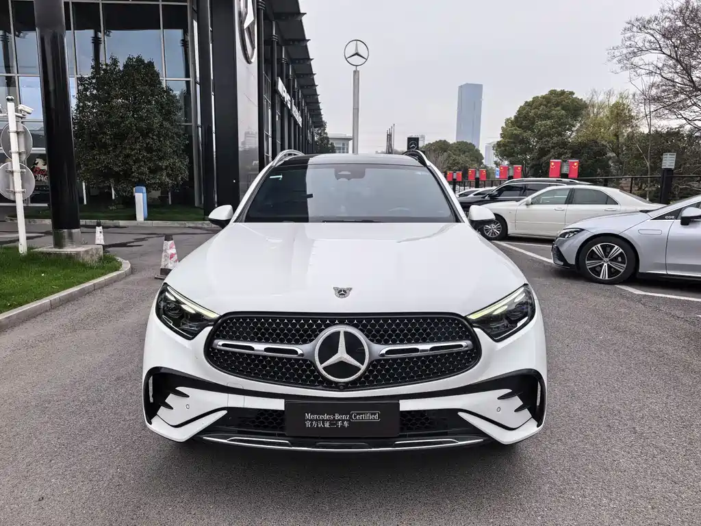 Mercedes-Benz GLC 2023