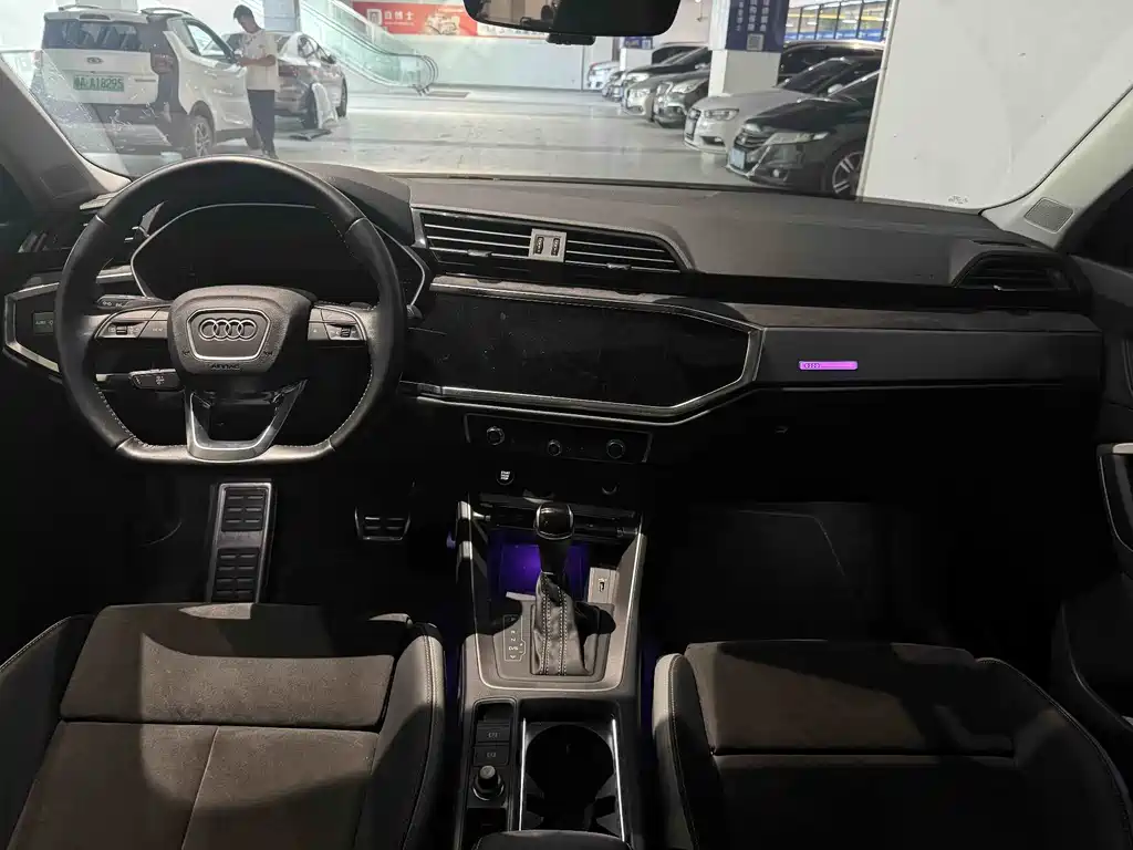 Audi Q3 2021
