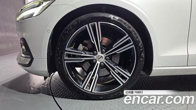 Volvo S60 2021