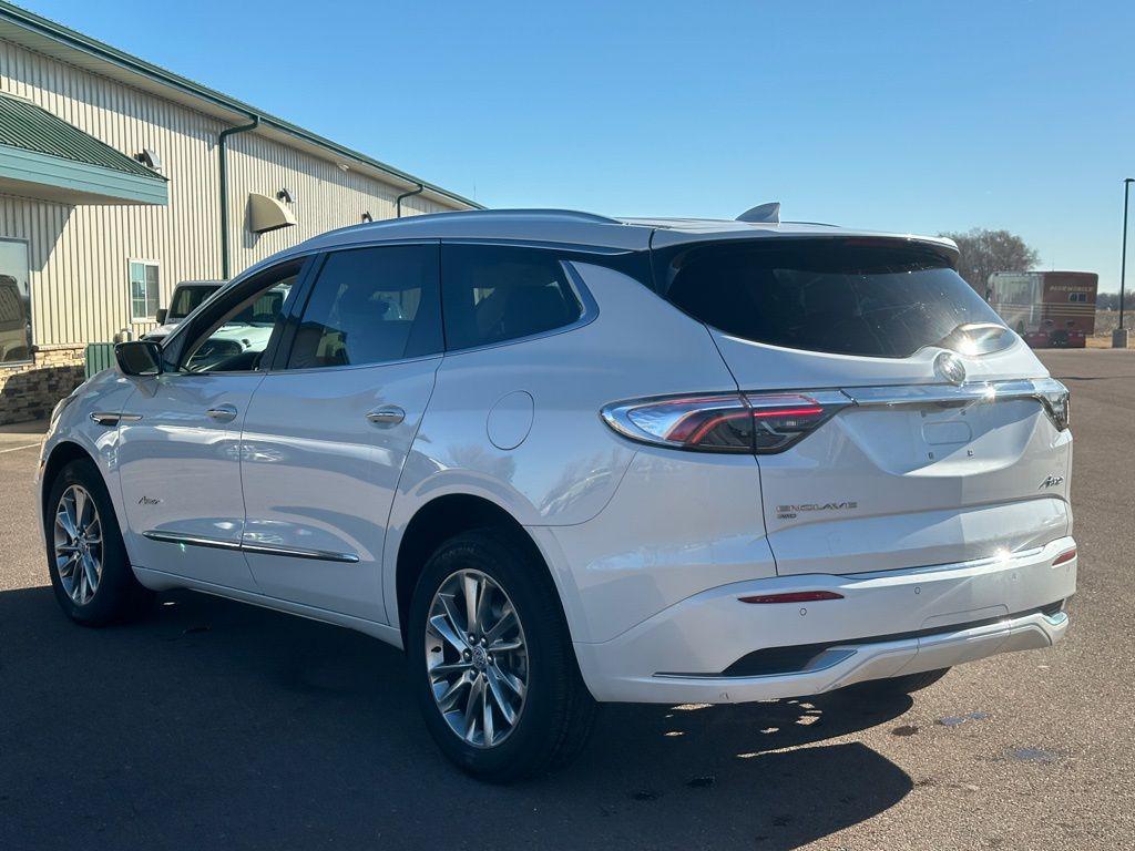 Buick Enclave 2023