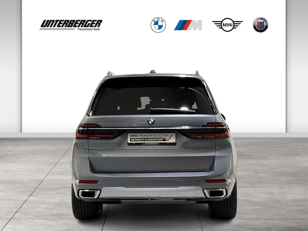 BMW X7 2023