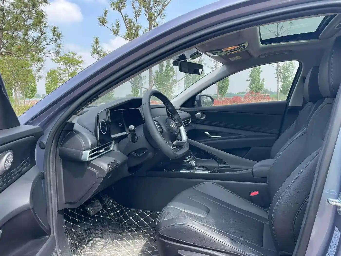 Hyundai Elantra 2024