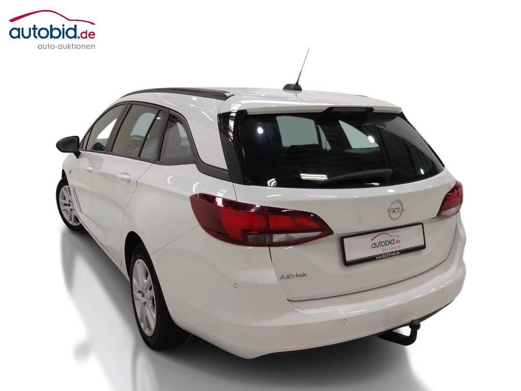 Opel Astra 2021