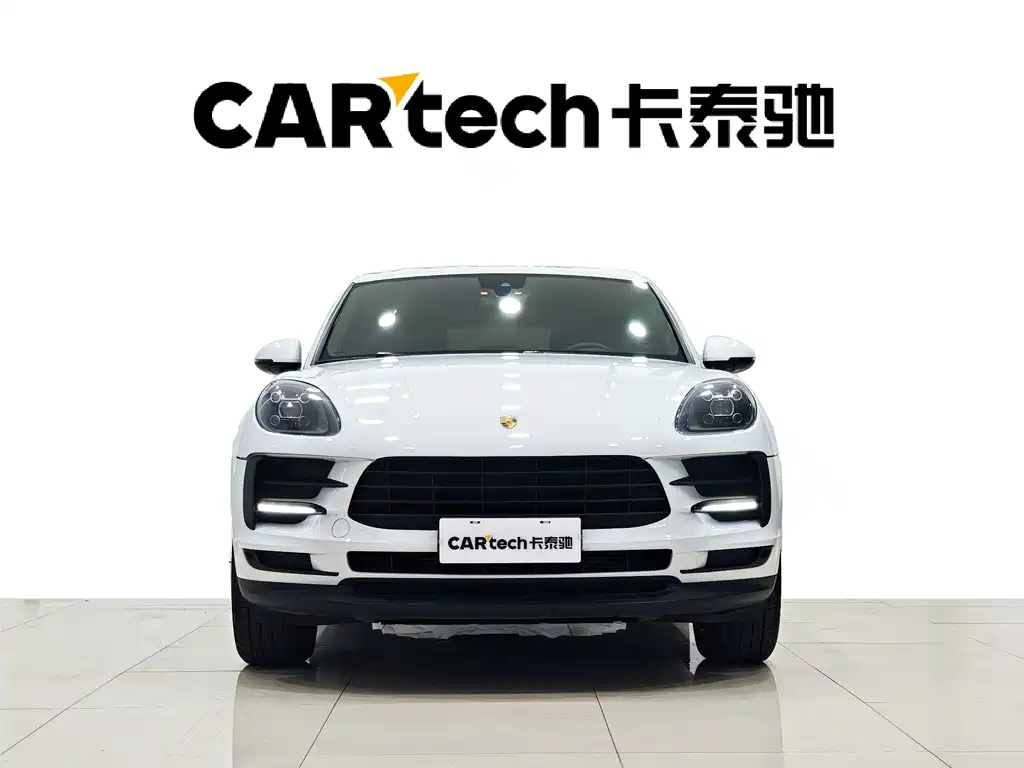 Porsche Macan 2021