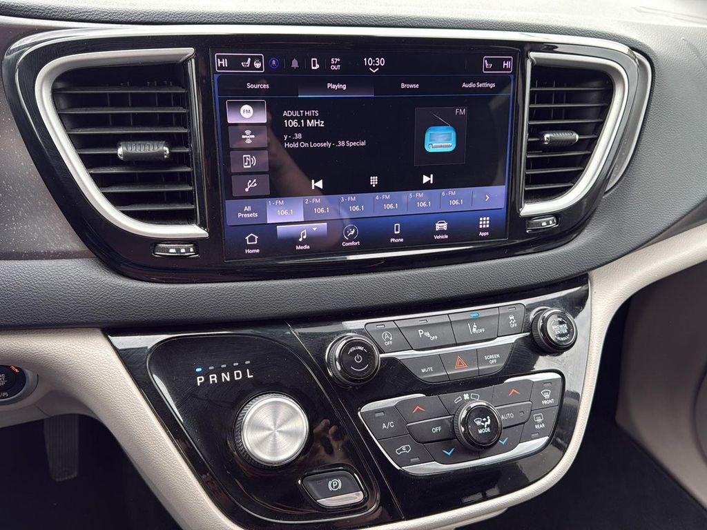 Chrysler Pacifica 2023