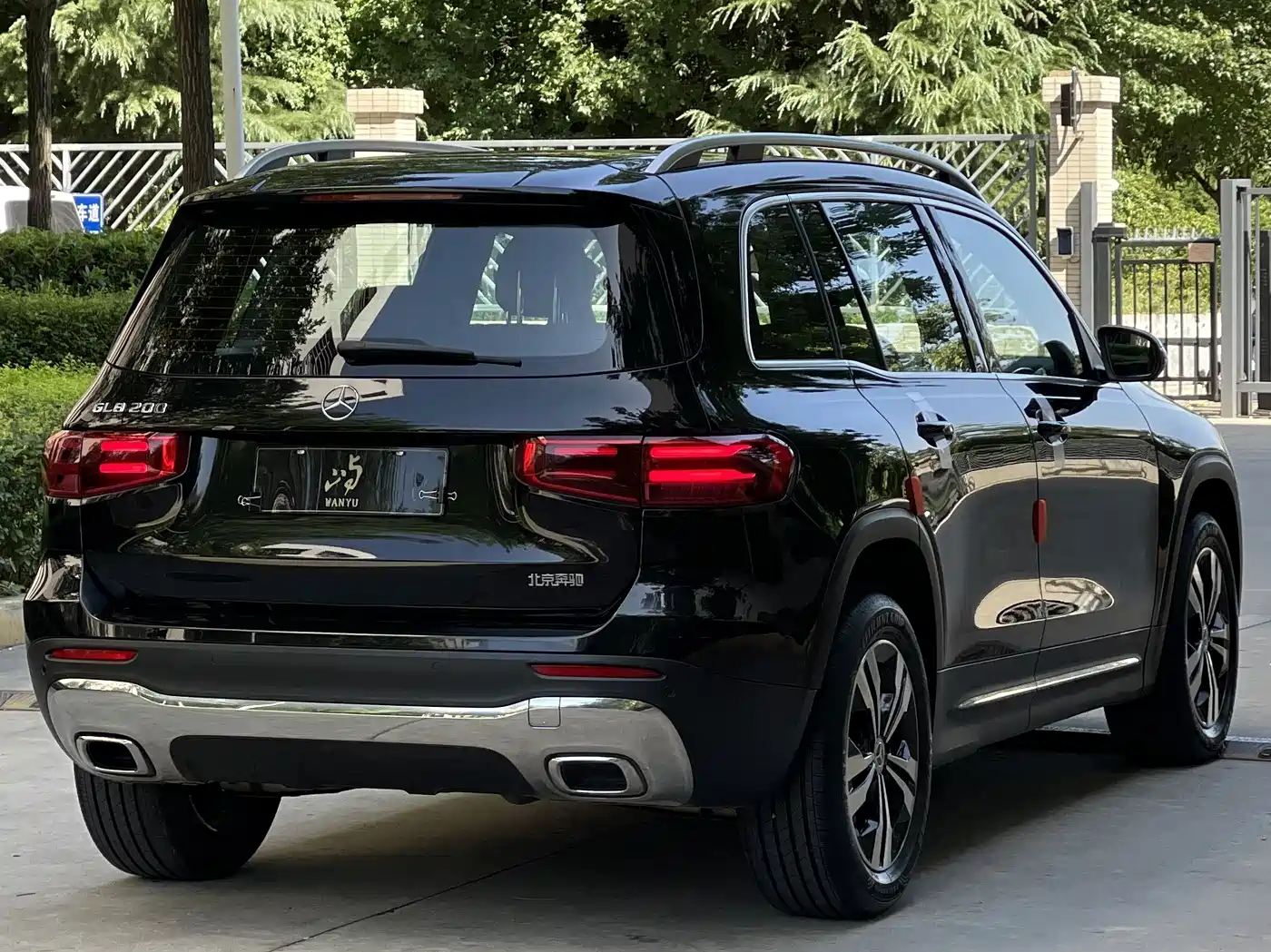 Mercedes-Benz GLB 2023