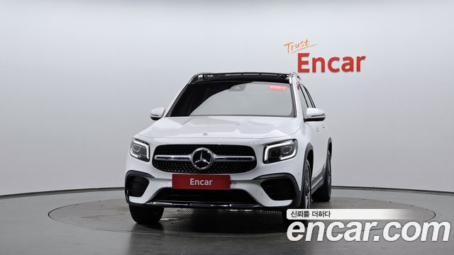 Mercedes-Benz GLB 2021
