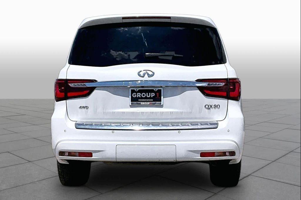 Infiniti QX80 2022