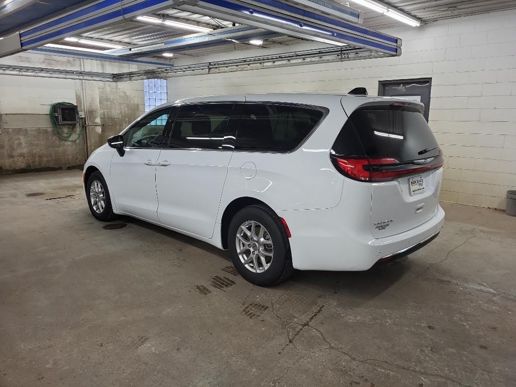 Chrysler Pacifica 2025