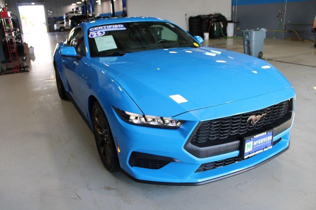 Ford Mustang 2025