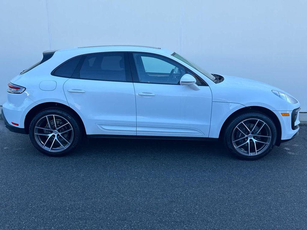 Porsche Macan 2024