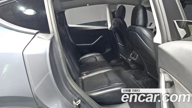 Tesla Model Y 2021