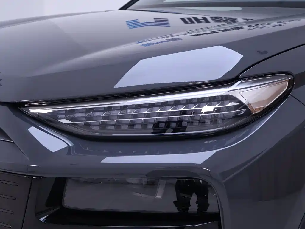 Audi e-tron 2025