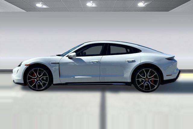 Porsche Taycan 2024