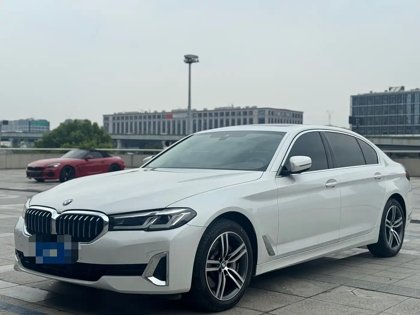BMW 5 серии 2021
