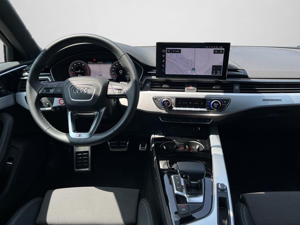 Audi A4 2022