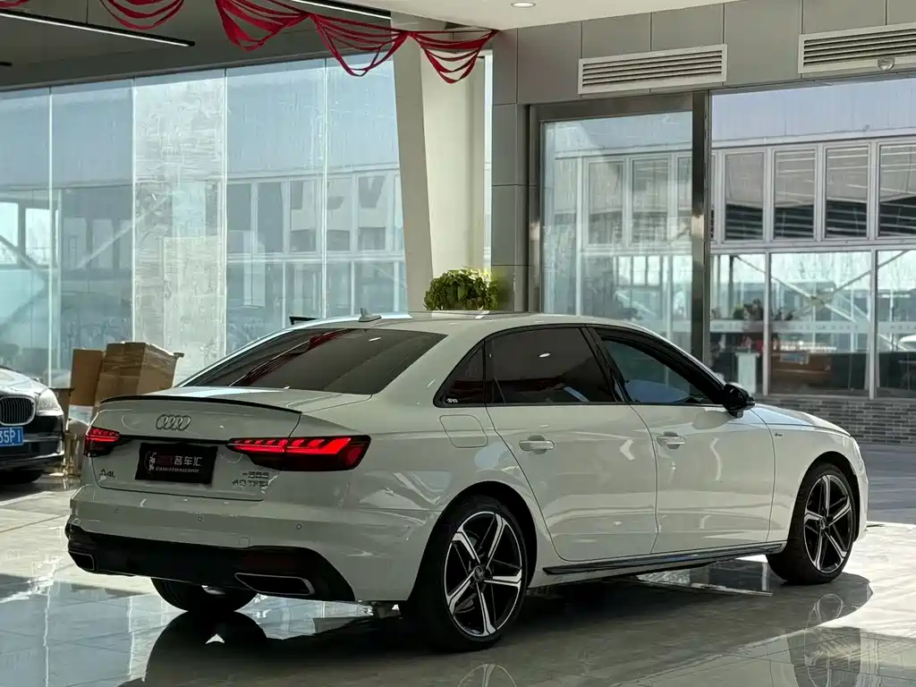 Audi A4 2024