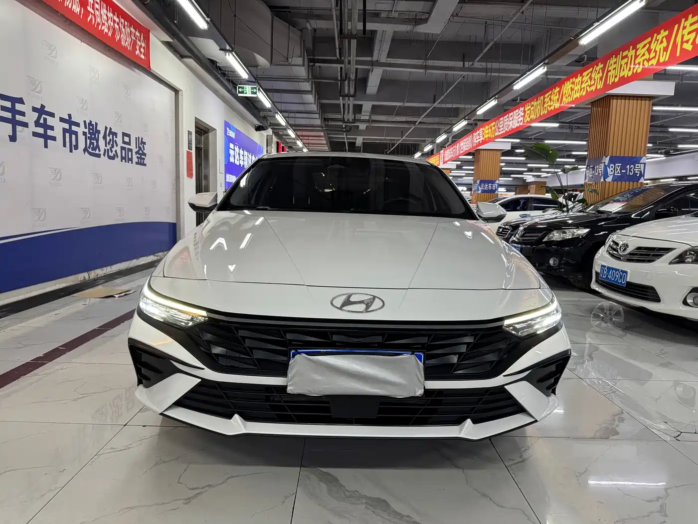 Hyundai Elantra 2024