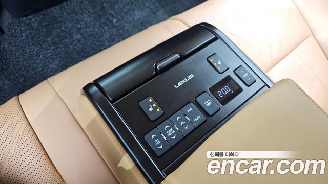 Lexus ES 2022