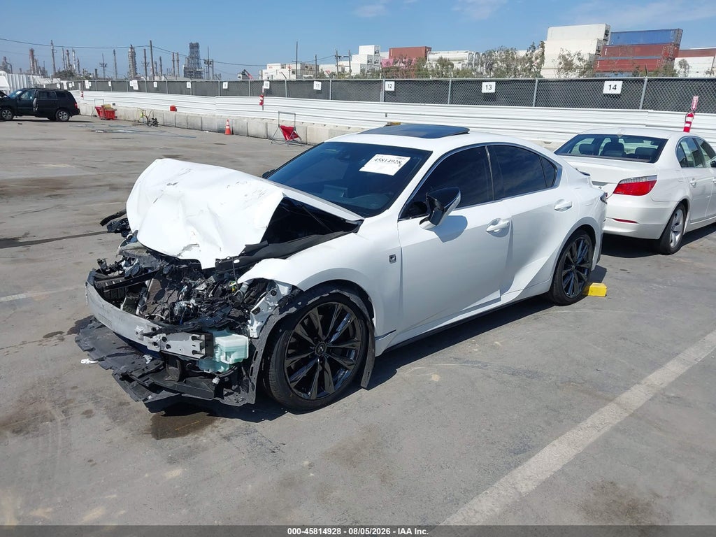 Lexus IS 2023