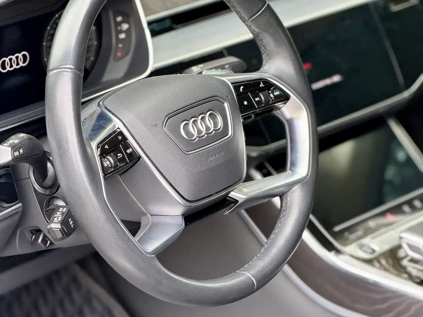 Audi A8 2023