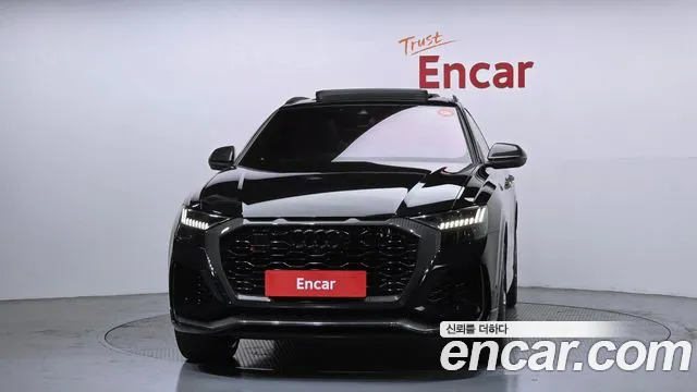 Audi RSQ8 2023