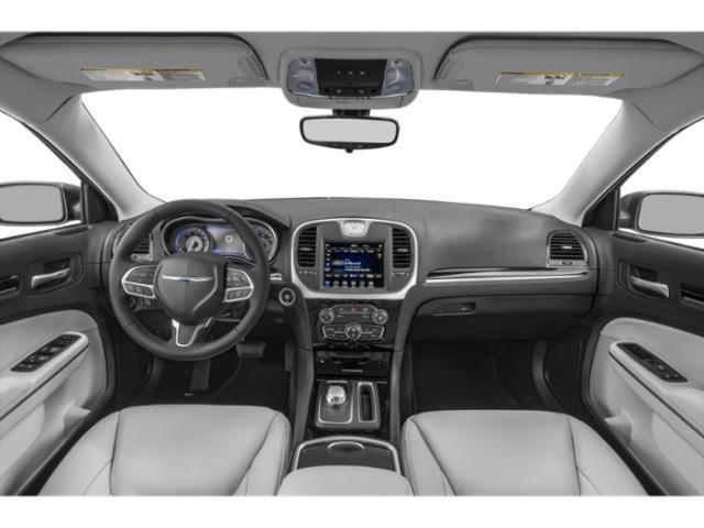 Chrysler 300 2023