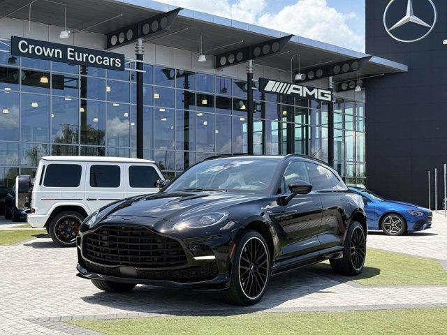 Aston Martin DBX 2023