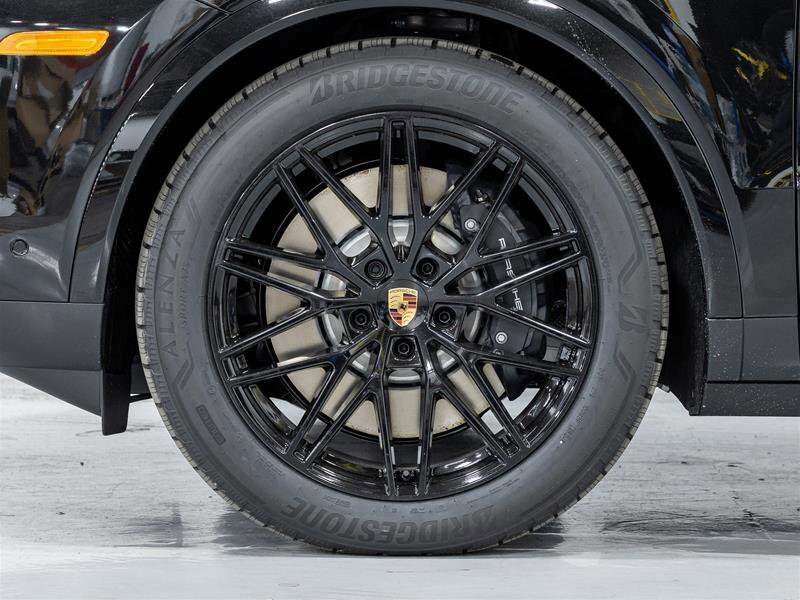 Porsche Cayenne 2025