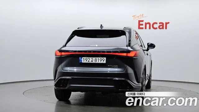 Lexus RX 2023
