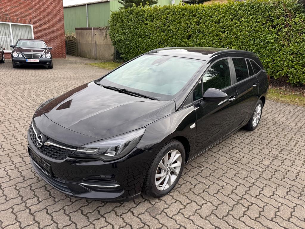 Opel Astra 2022