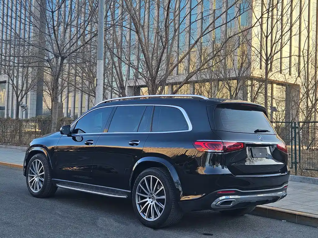 Mercedes-Benz GLS 2023